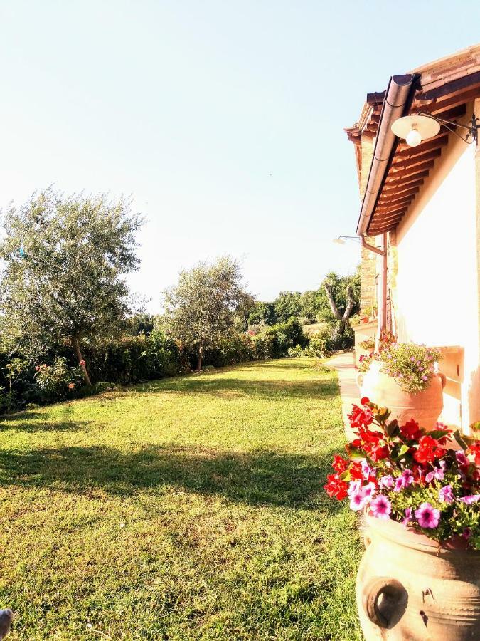 Il Casale Di Fiore Cannara Exterior foto